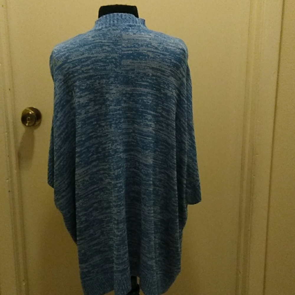 Sweater - Picture 2 of 4